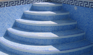 Escalier piscine